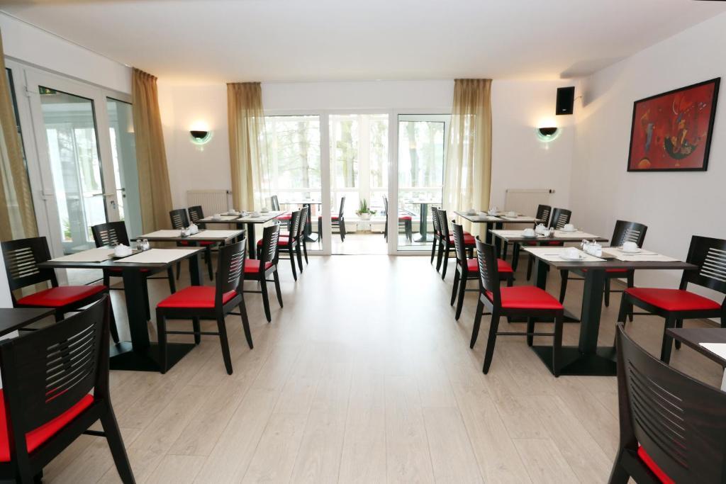 塞尔乐7号酒店 Dessau-Rosslau 外观 照片